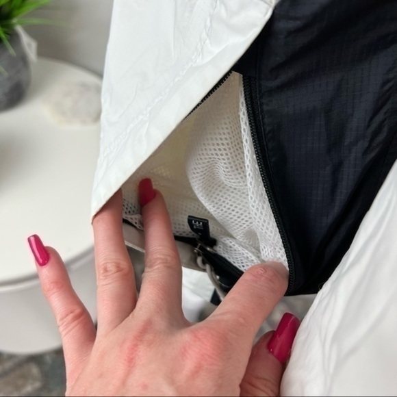 The North Face Womens Hyvent Hooded Jacket White Black Color Block Zip Pockets M - Picture 8 of 12